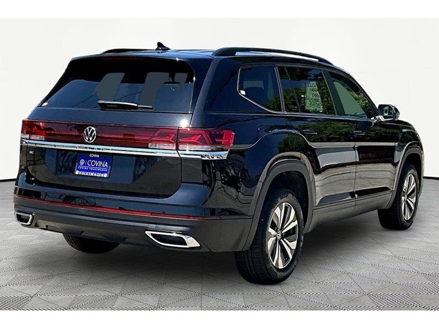 New 2026 Deep Black Pearl Volkswagen 2.0T SE image 6