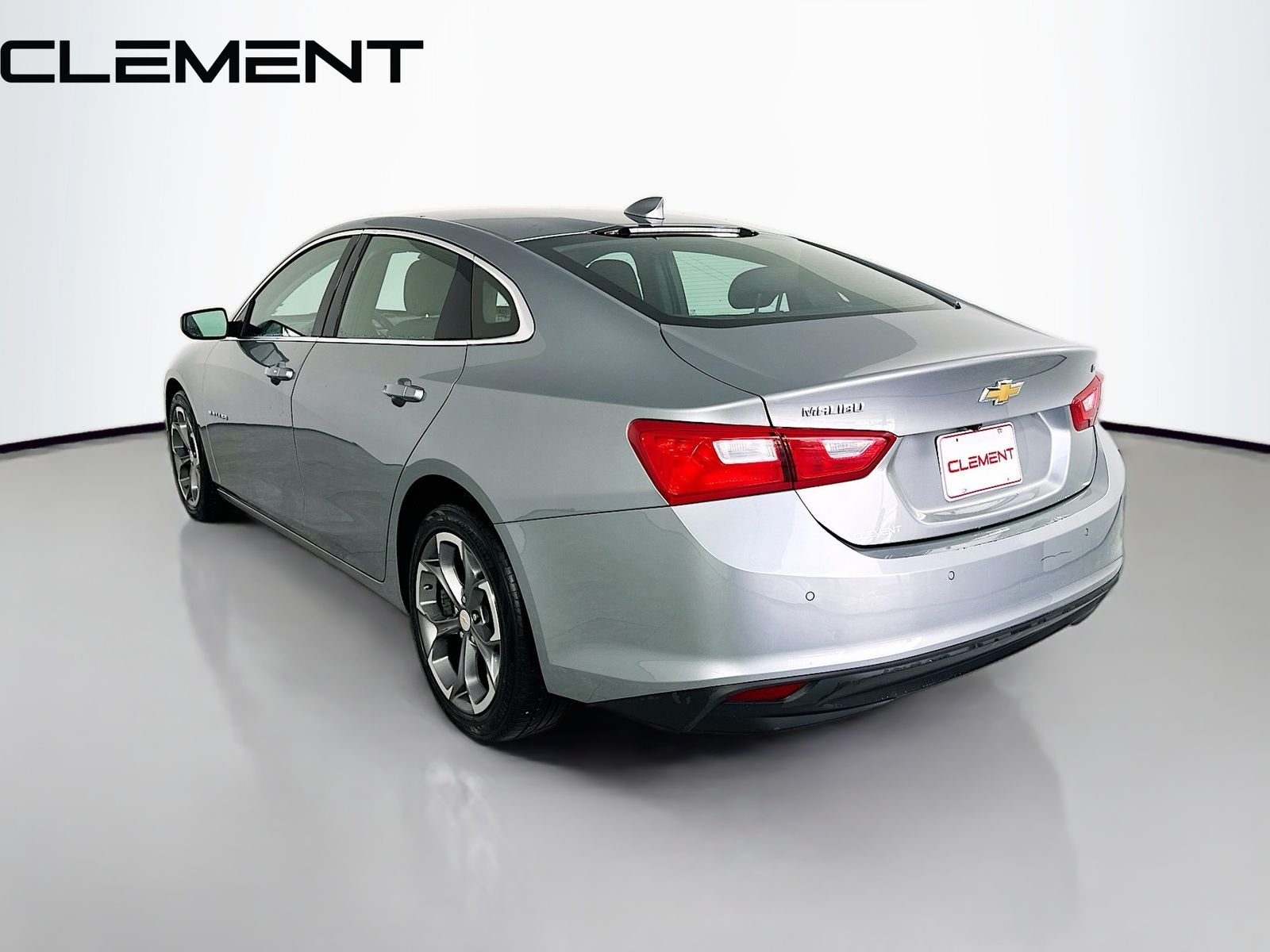Used 2024 Gray Chevrolet LT image 10