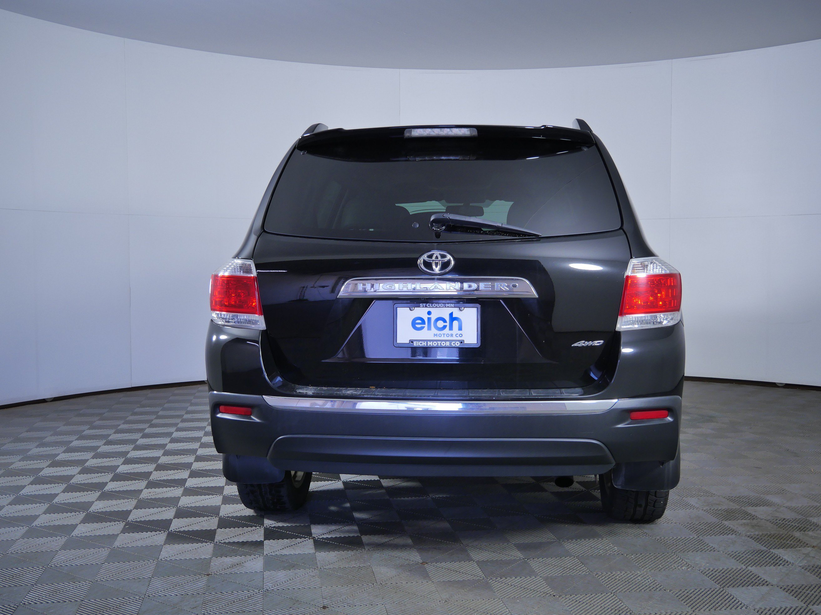 Used 2013 Black Toyota Limited image 6