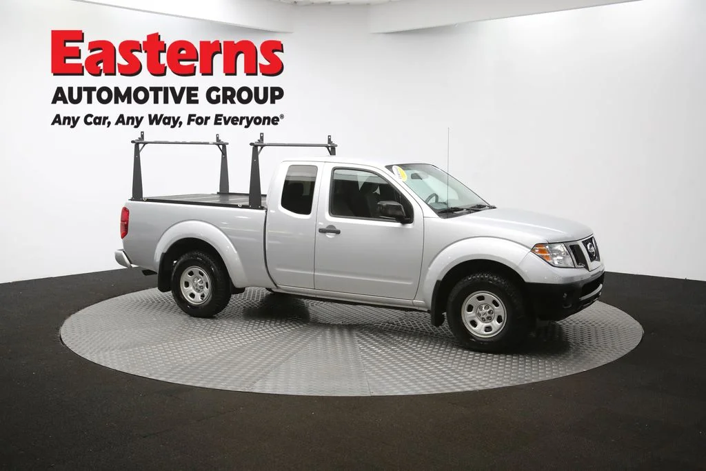 Used 2019 Silver Nissan S image 46