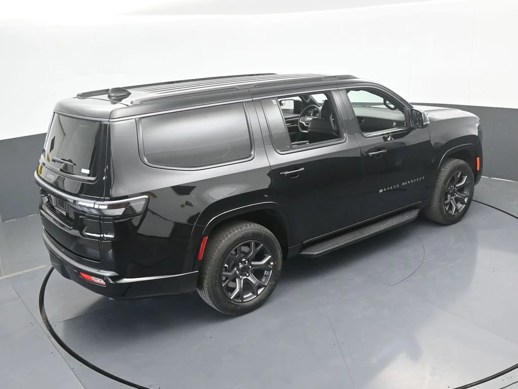 New 2026 High Gloss Black Exterior Paint Jeep Limited Altitude image 50