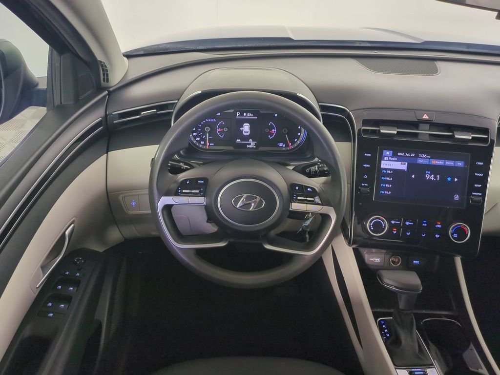 2024 Hyundai Tucson SE - Photo 18