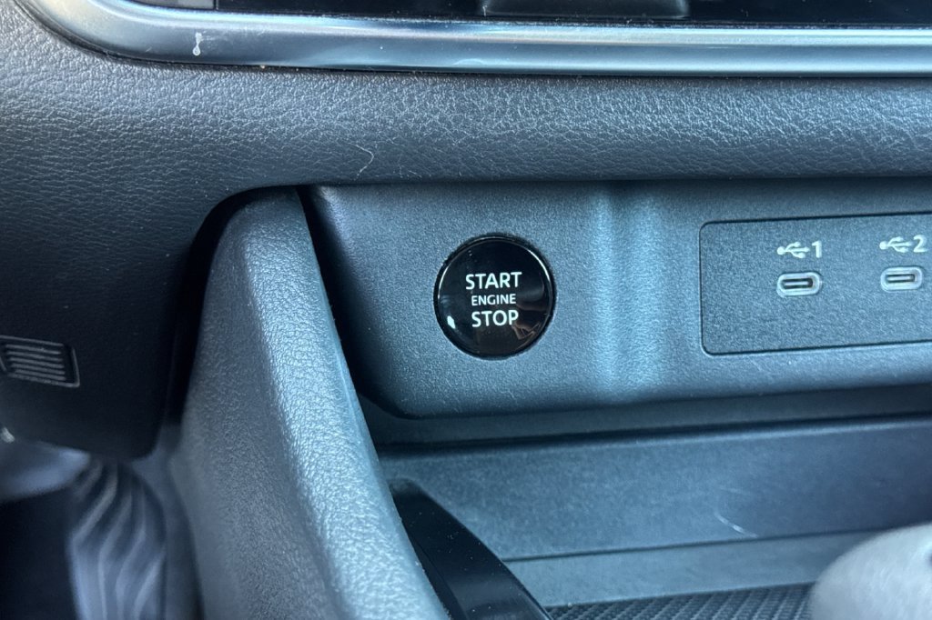 Used 2024 Silver Nissan S image 27