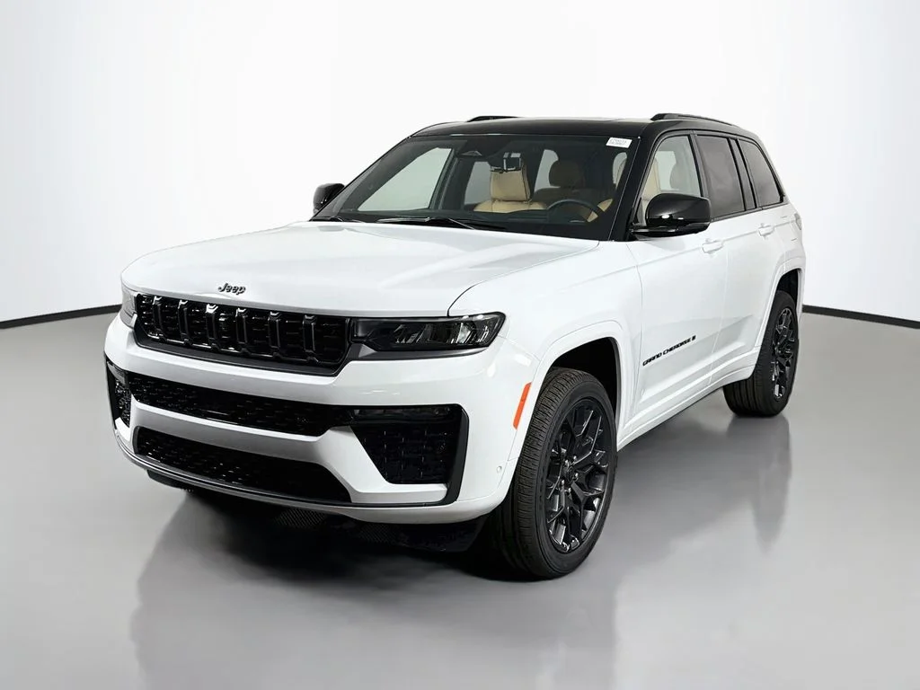 New 2027 White/off-white Jeep Summit image 3