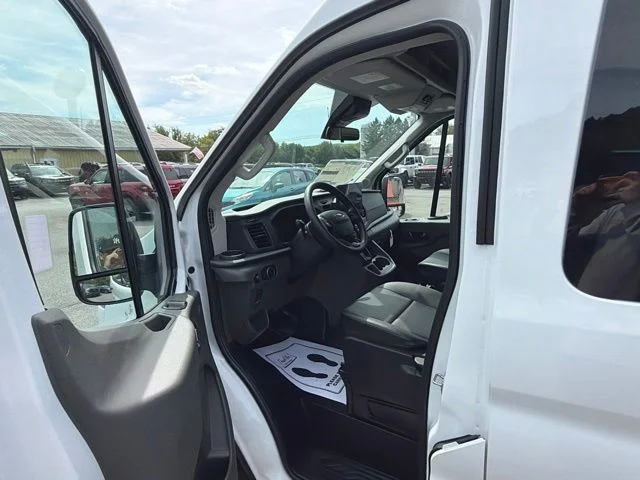New 2026 Oxford White Ford Passenger Van XL image 18