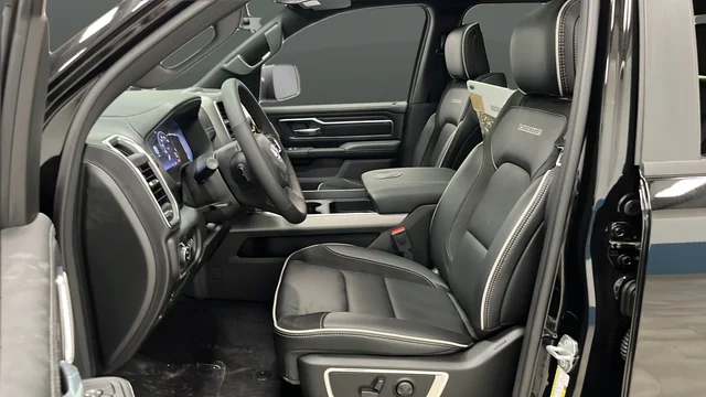 New 2026 Diamond Black Crystal Pearl-Coat Exterior Paint RAM Laramie image 47