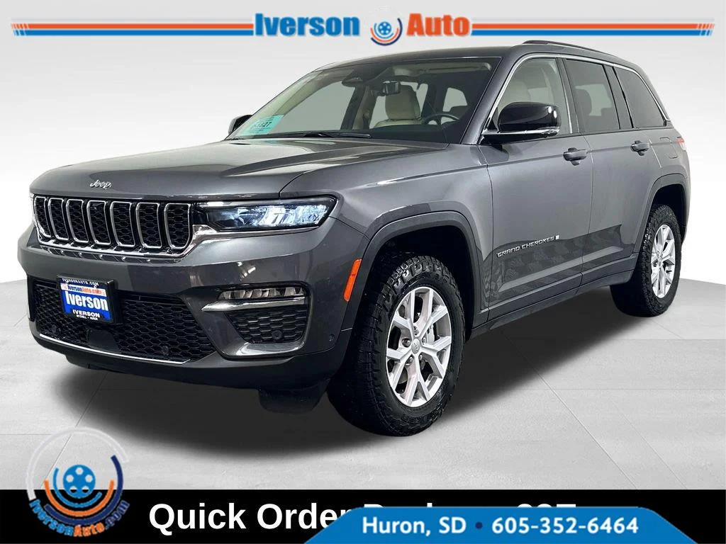 Used 2022 Baltic Gray Metallic Clearcoat Jeep Limited image 6