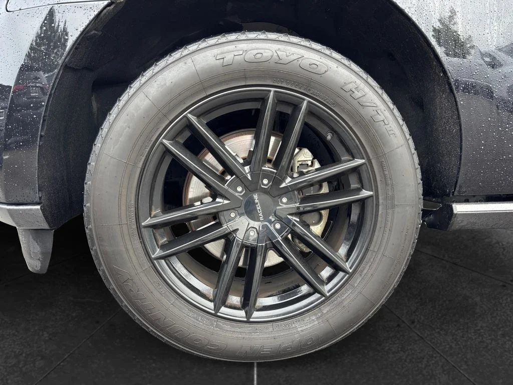 Used 2019 Black Ford Limited image 9