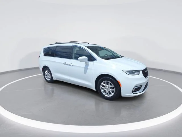 Used 2022 White Chrysler Touring L image 2