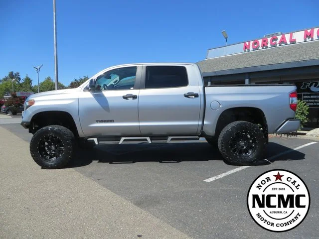 Used 2018 Silver Toyota SR5 image 2