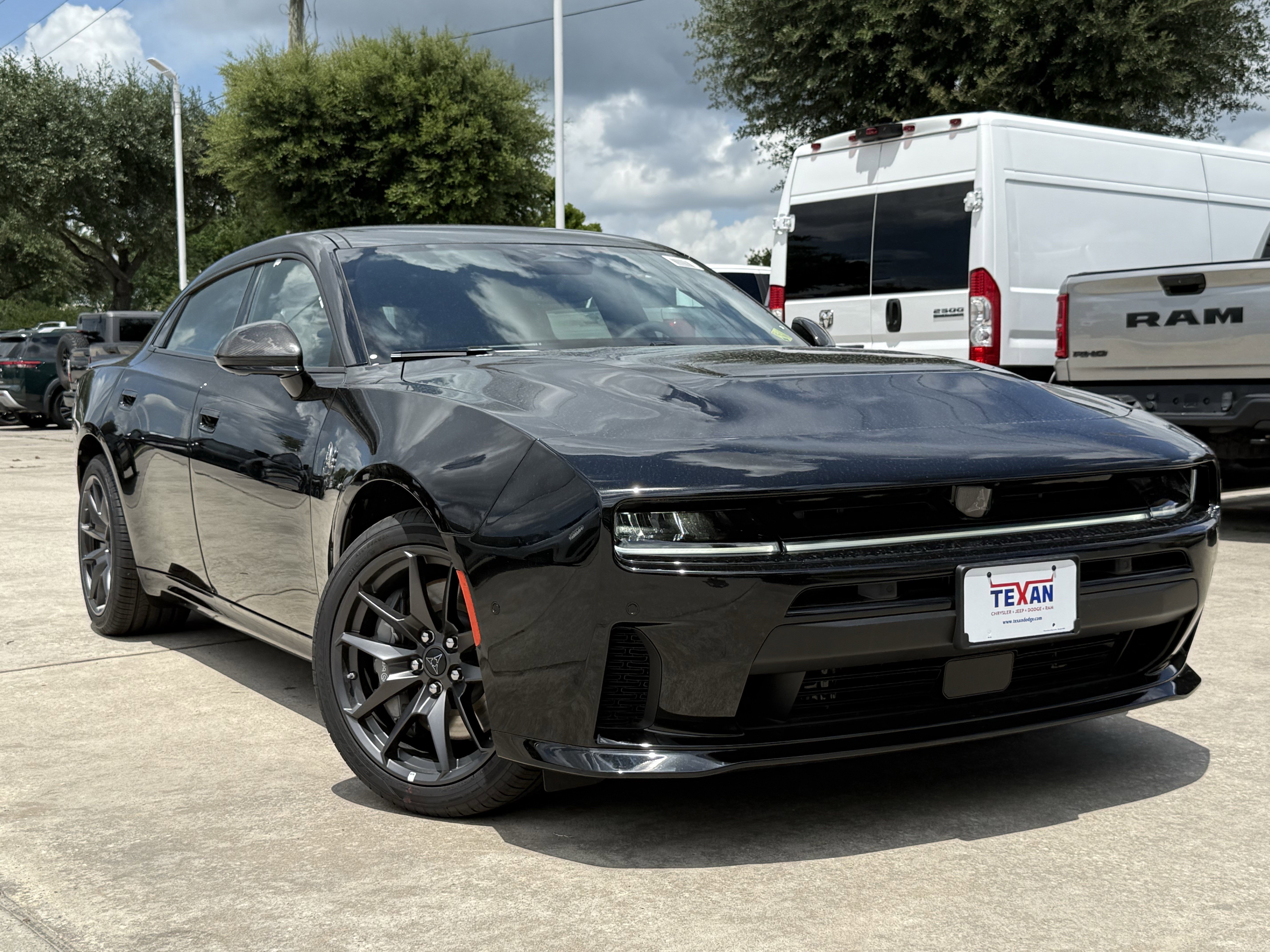 New 2026 Diamond Black Crystal Pearlcoat Dodge Scat Pack Plus image 2