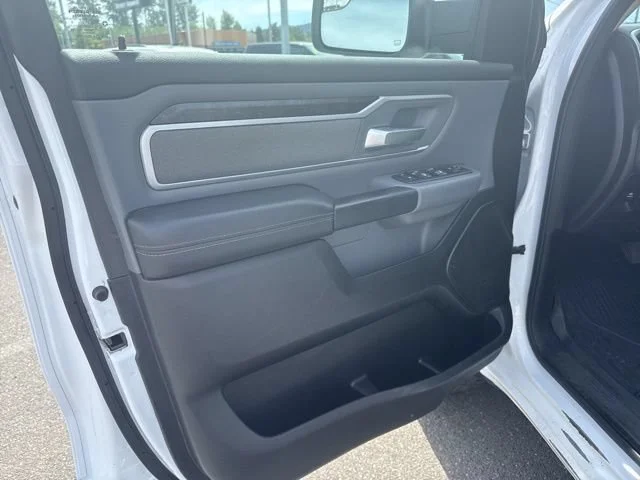 New 2020 Bright White Clearcoat Ram Big Horn image 17