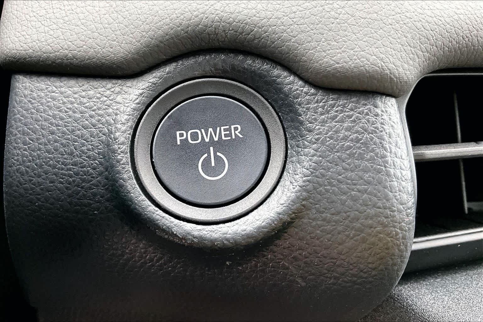 Used 2026 Ice Cap Toyota LE image 32