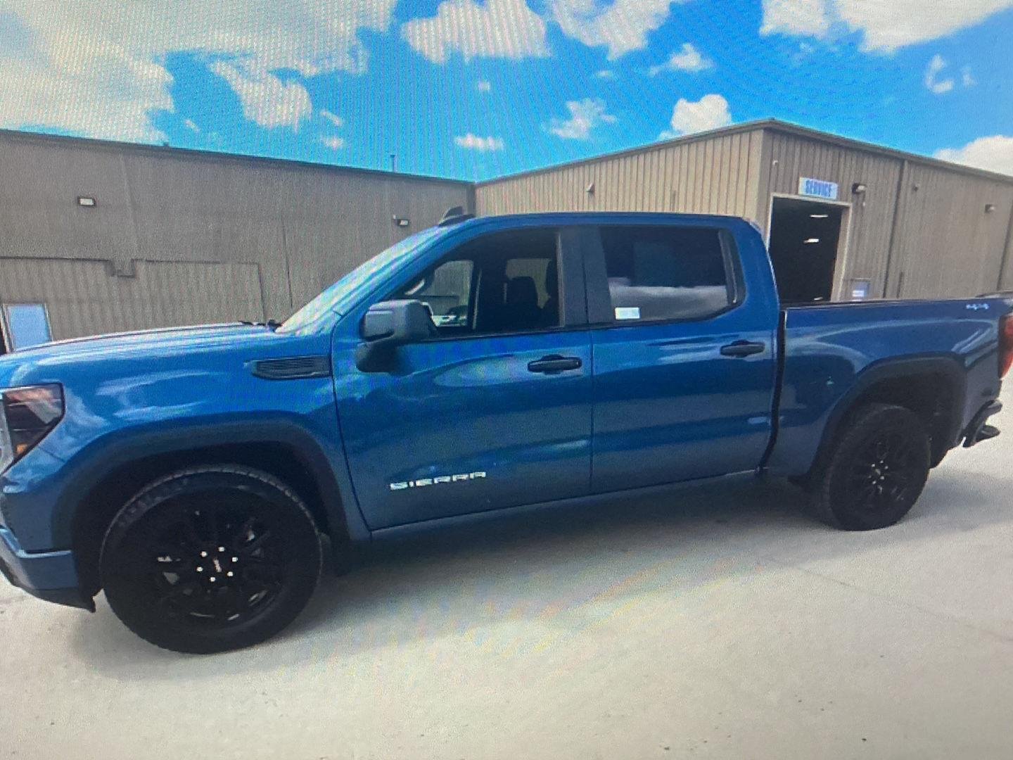 Used 2024 Downpour Metallic GMC Pro image 6