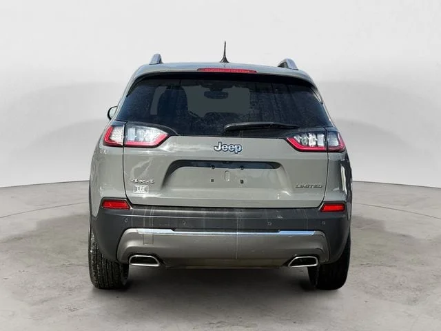 Used 2019 Sting-Gray Clearcoat Jeep Limited image 4