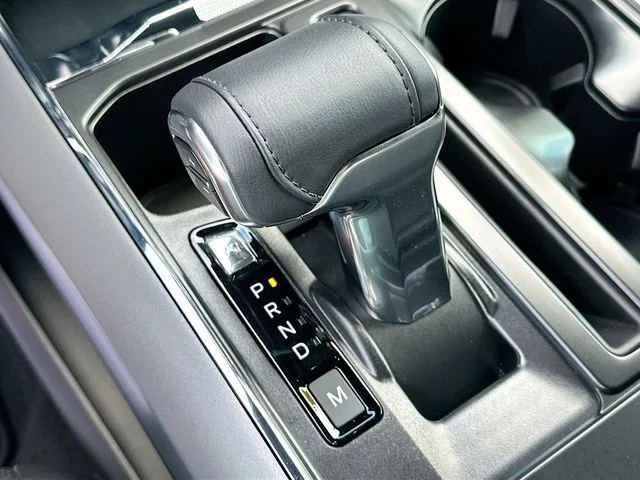 Used 2025 Black Ford Lariat image 17