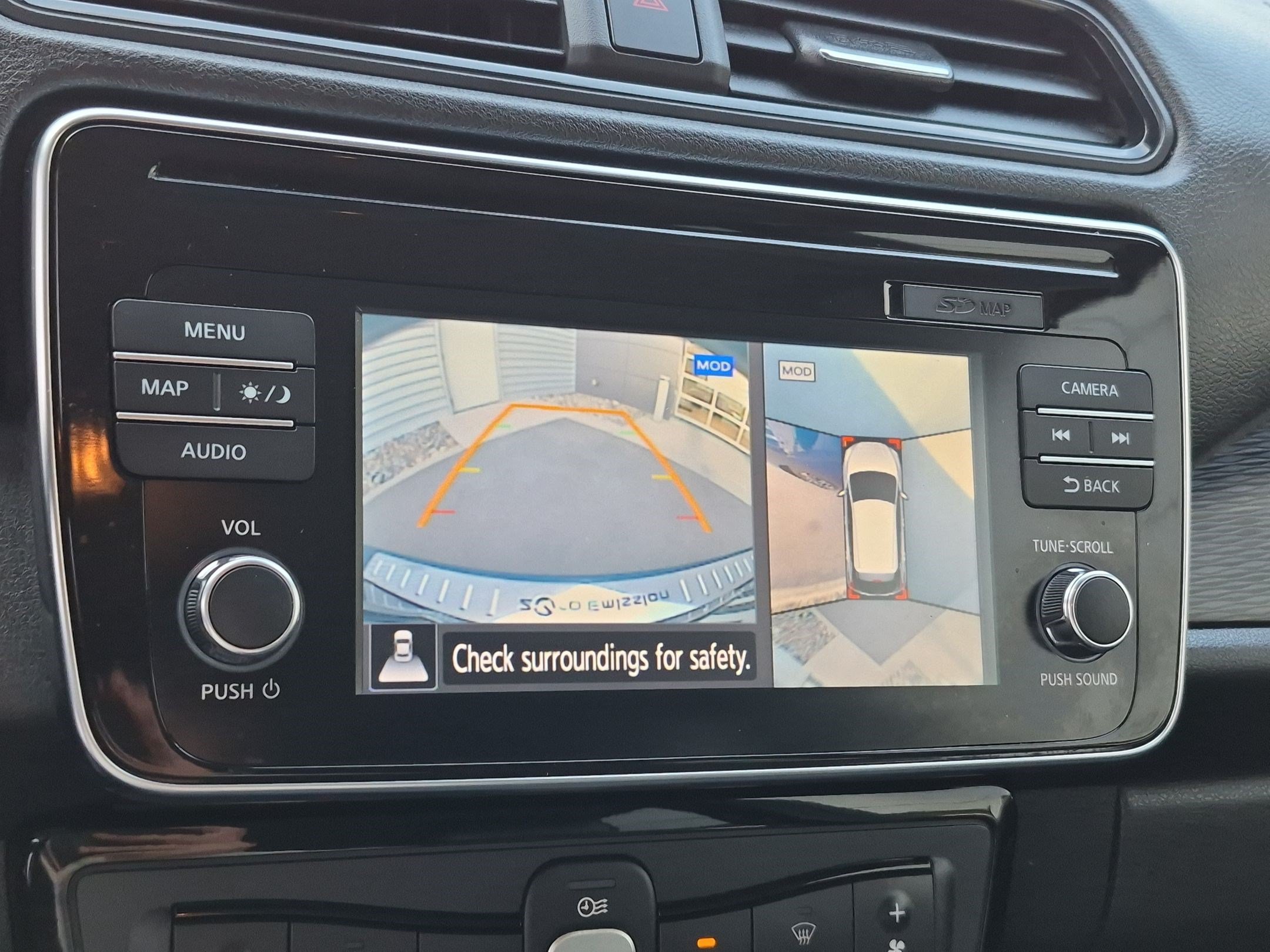 Used 2018 Deep Blue Pearl Nissan SL image 23