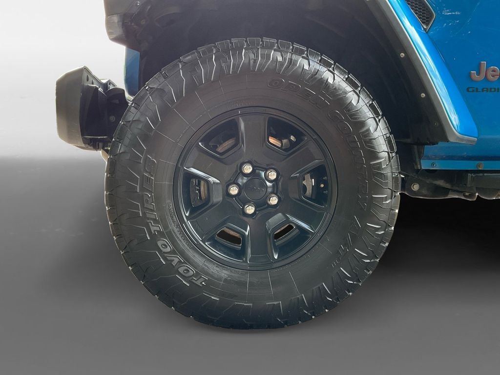 Used 2022 Blue Jeep Mojave image 15