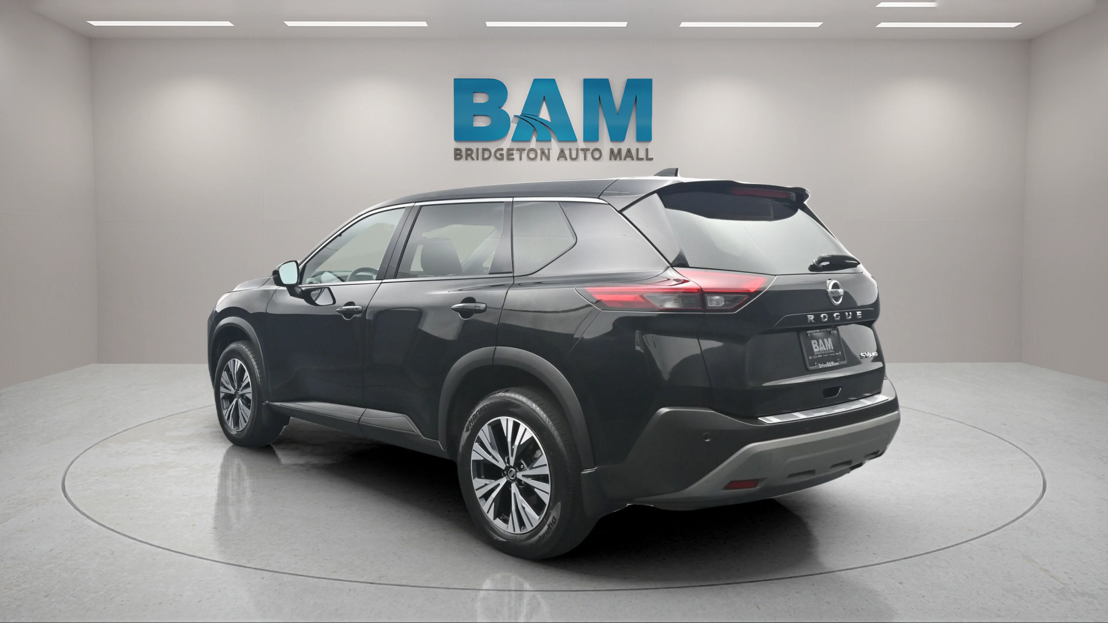 Used 2021 Super Black Nissan SV image 6