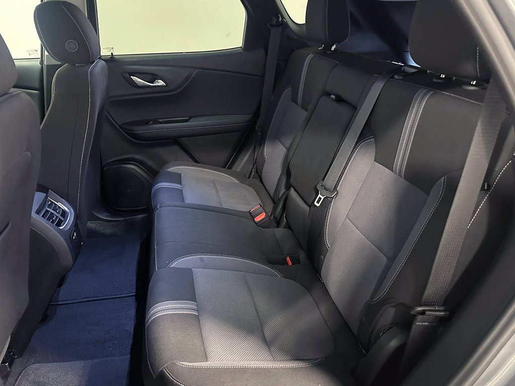 Used 2025 Gray Chevrolet LT image 17