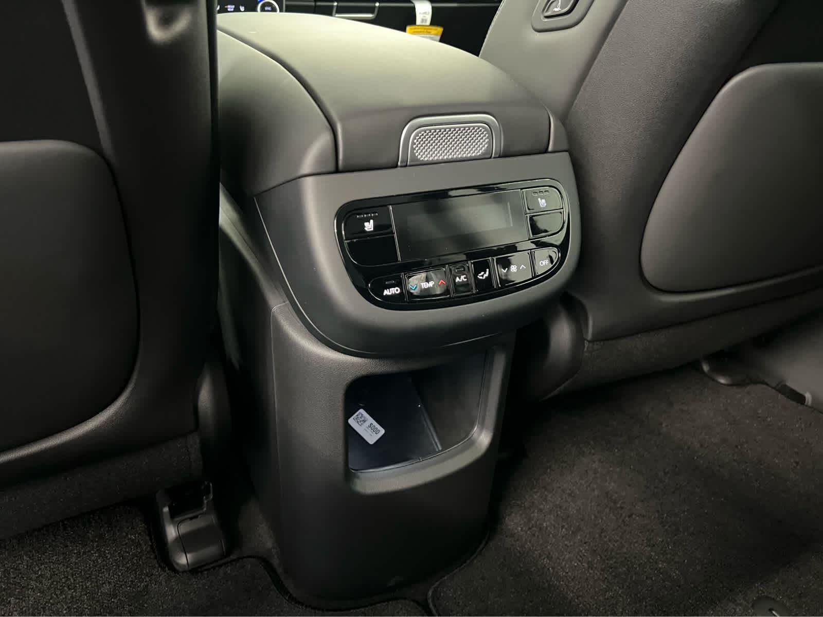 2026 Hyundai IONIQ 9 SEL - Photo 30