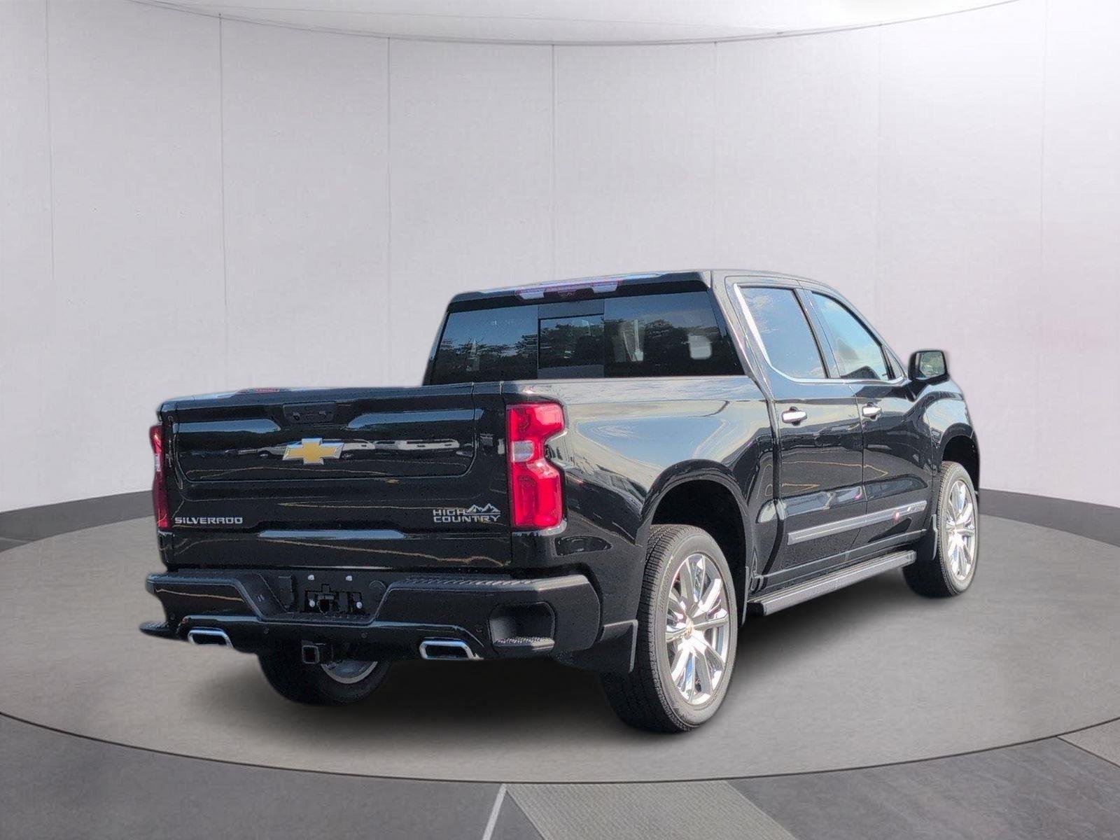 New 2026 Black Chevrolet High Country image 6