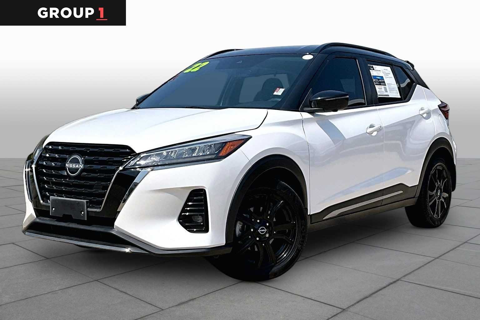 2022 Nissan Kicks SR