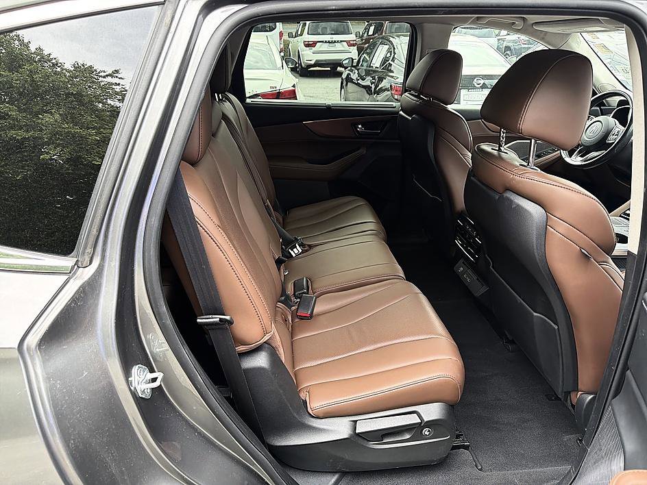 Used 2023 Liquid Carbon Metallic Acura w/Technology Package image 20
