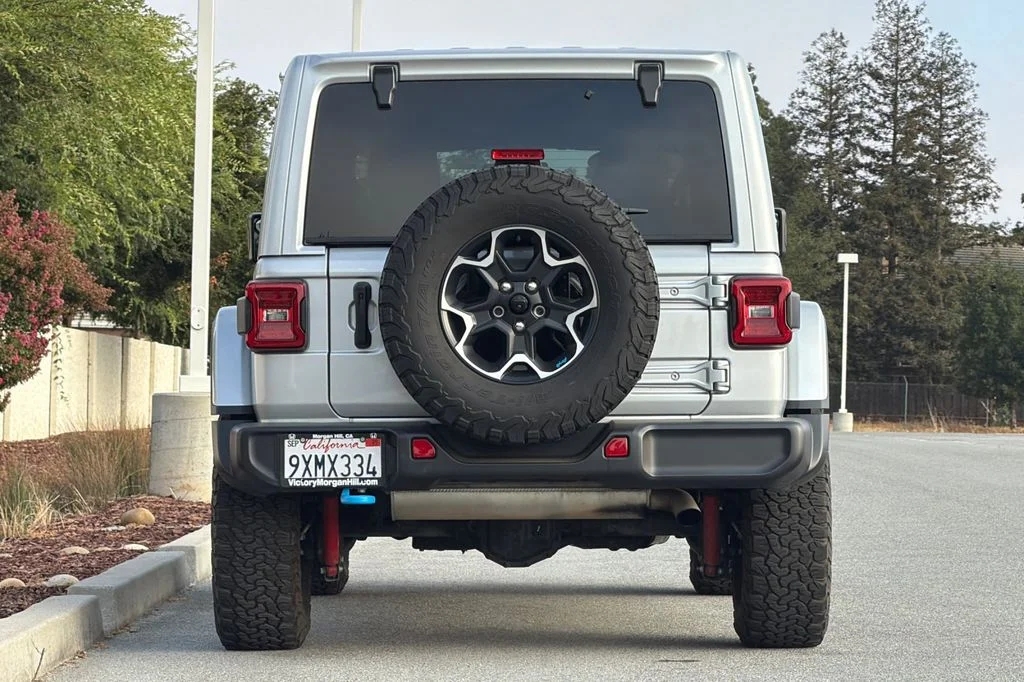 Used 2023 Silver Jeep Rubicon 4xe image 5