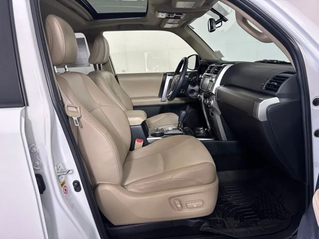 Used 2018 Super White Toyota SR5 Premium image 4