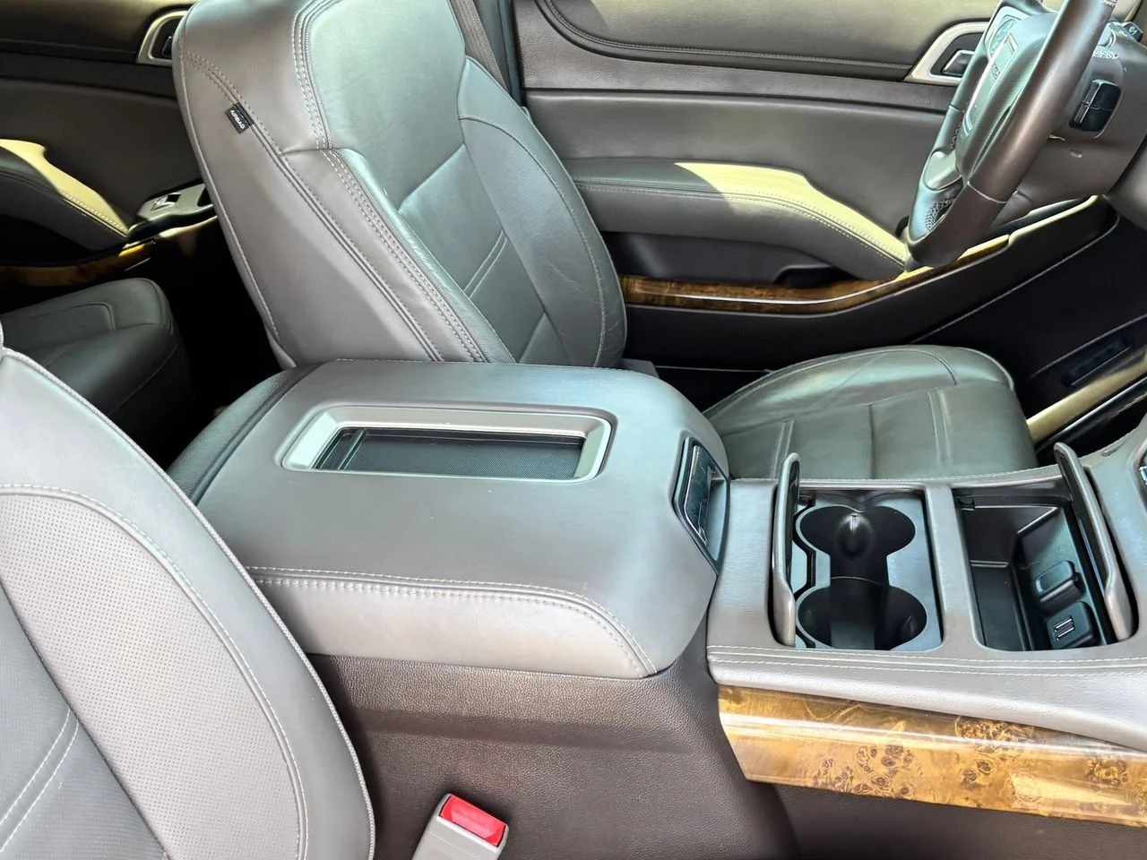 Used 2015 White Diamond Clearcoat GMC Denali image 10