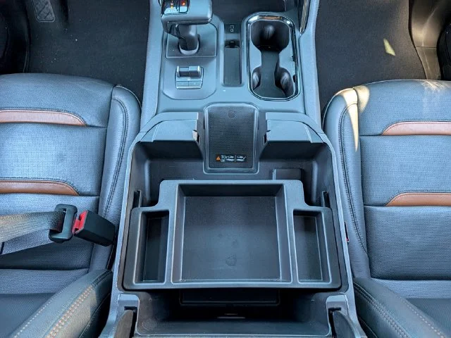 Used 2023 White GMC AT4 image 36