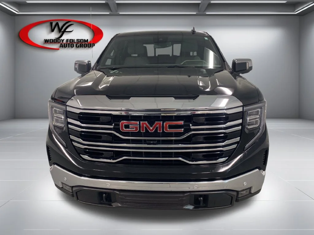Used 2025 Black GMC SLT image 2
