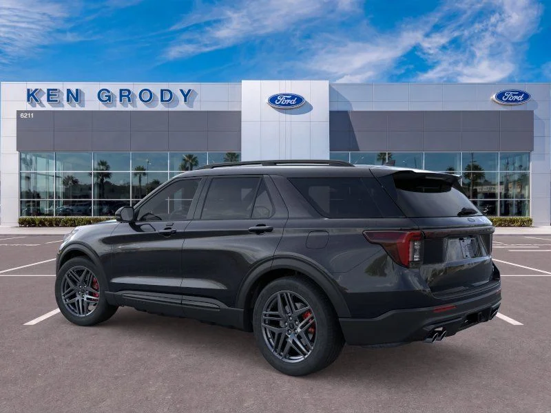 New 2026 Agate Black Metallic Ford ST image 5
