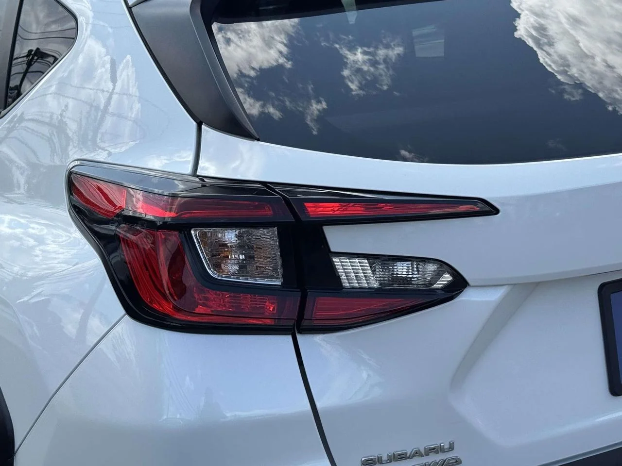 Used 2024 Crystal White Pearl Subaru Limited image 14