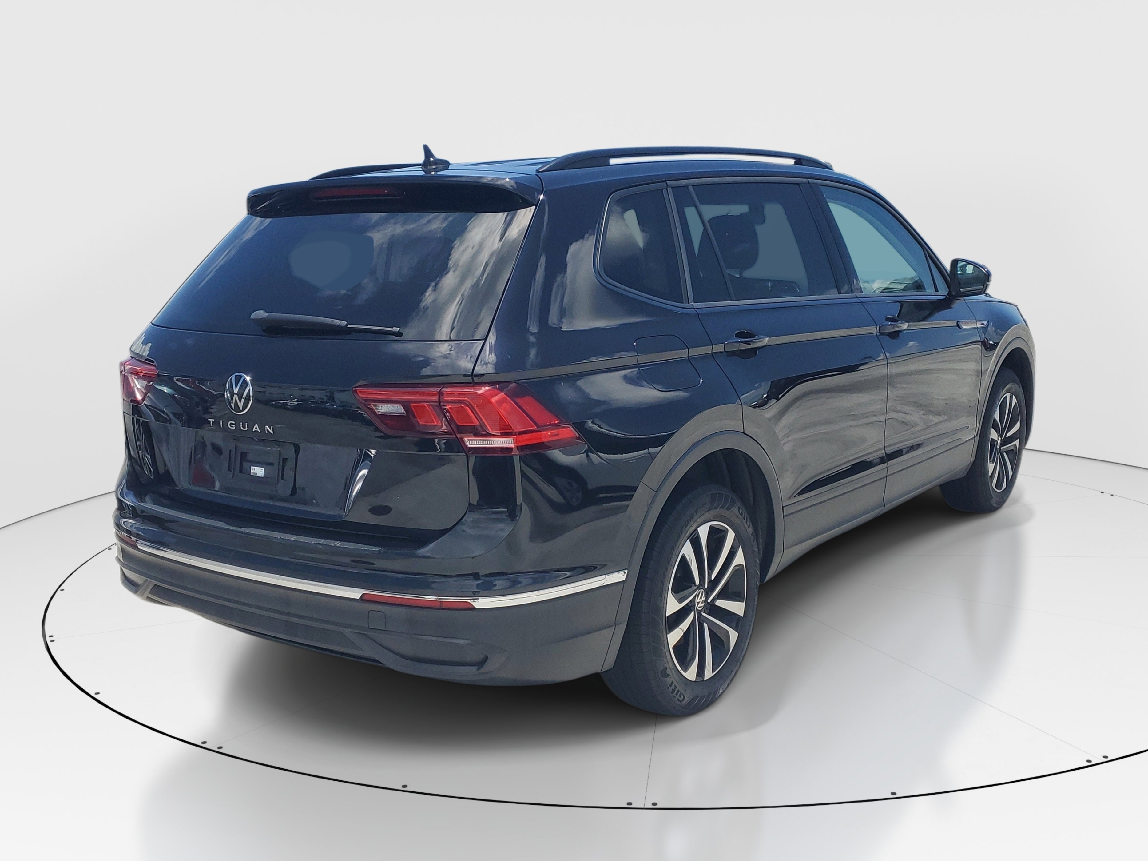 Used 2023 Deep Black Pearl Volkswagen S image 7