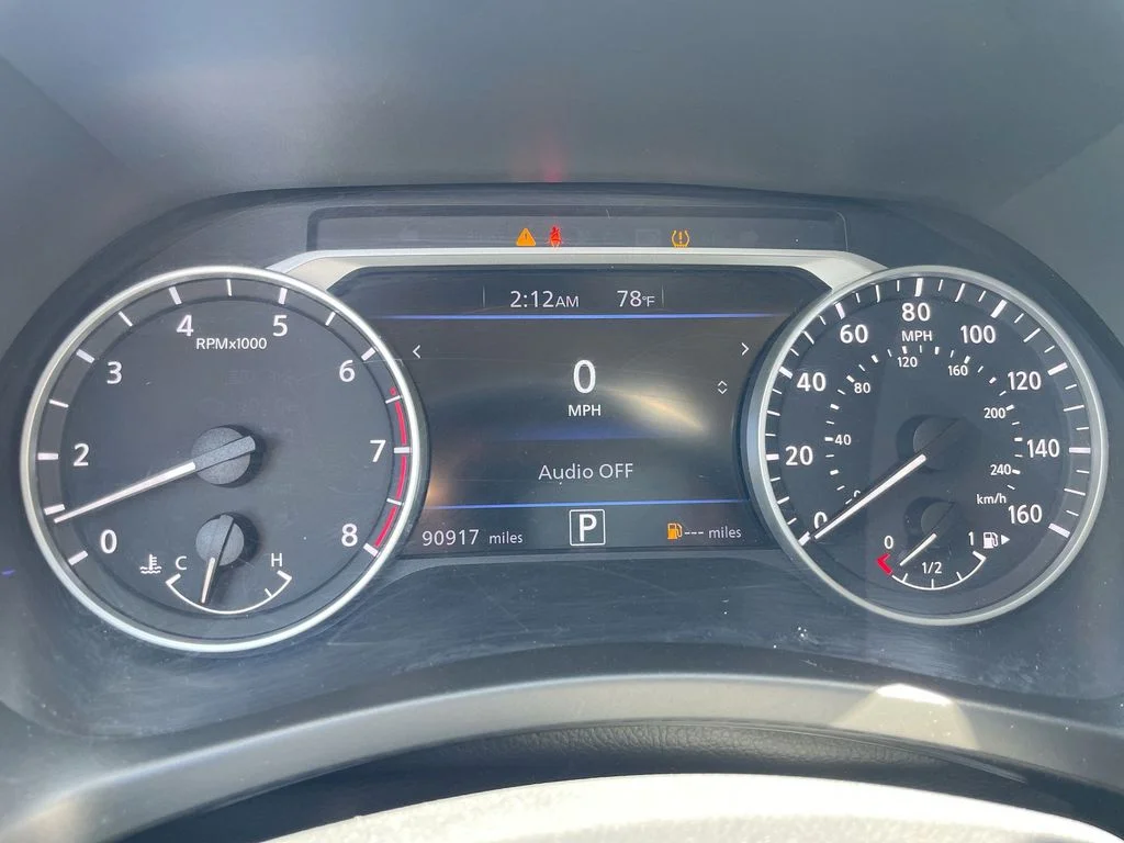 Used 2020 Gray Nissan SV image 10