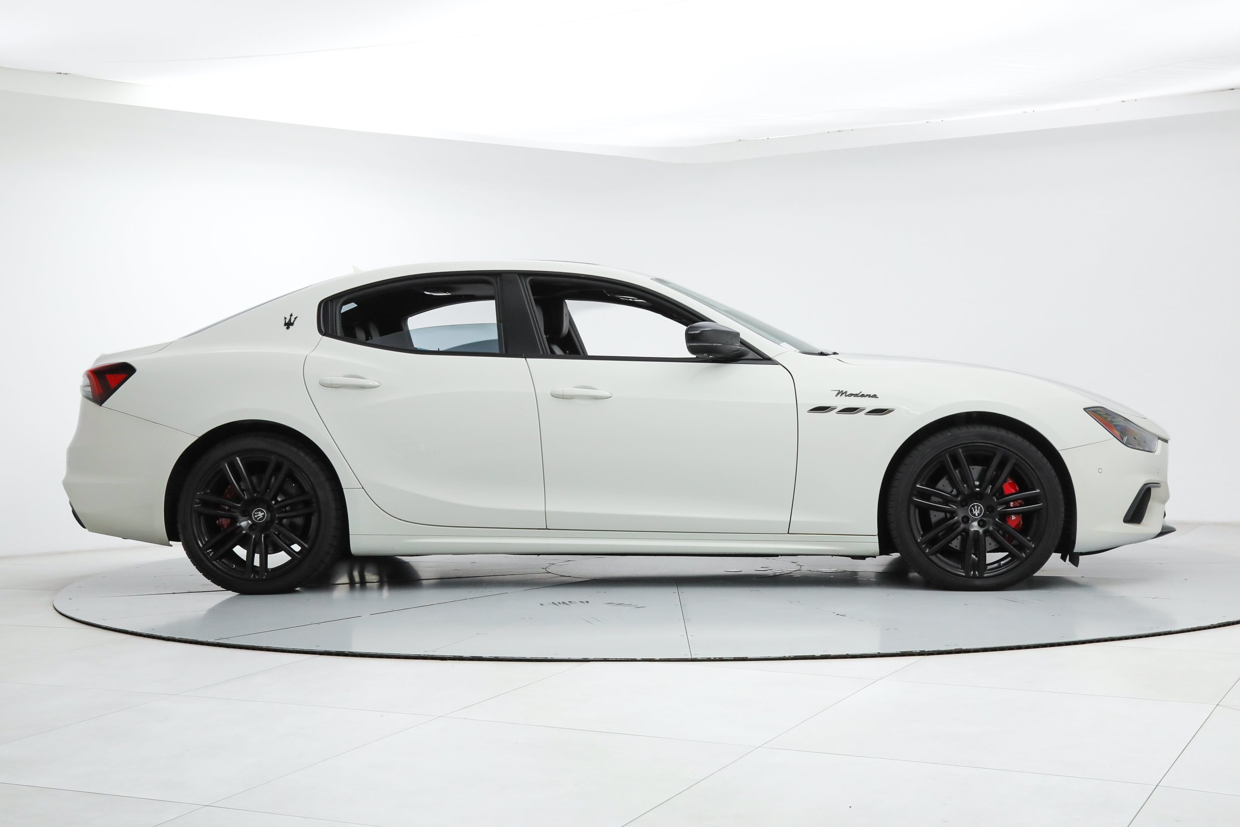 Certified Used 2023 White Maserati Modena image 6