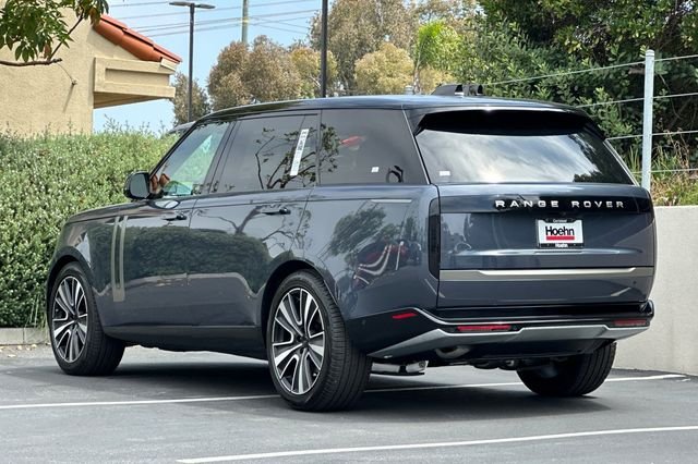 New 2026 Varesine Blue Land Rover SE image 3