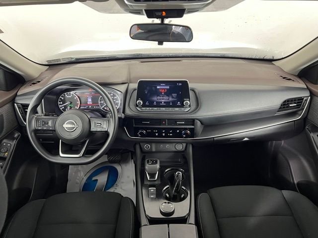 Used 2023 Gray Nissan S image 32
