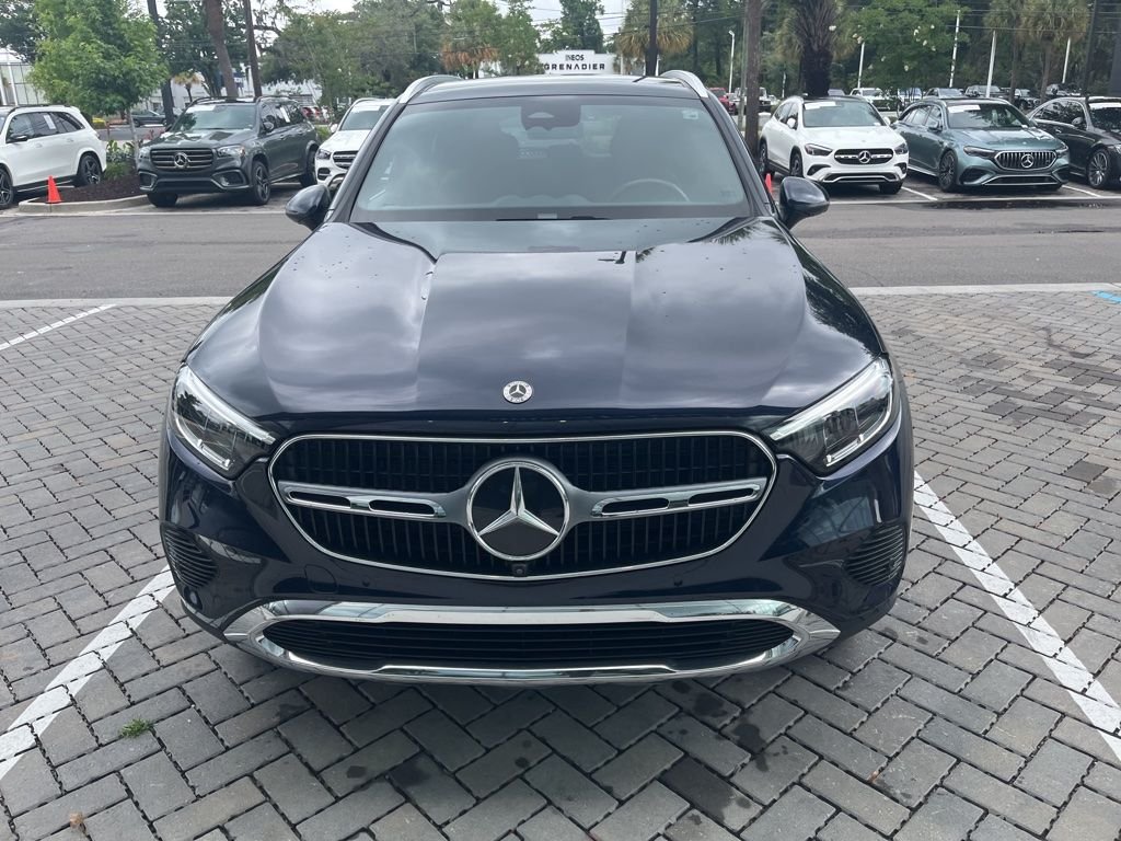 Used 2024 Nautical Blue Metallic Mercedes-Benz GLC 300 image 3