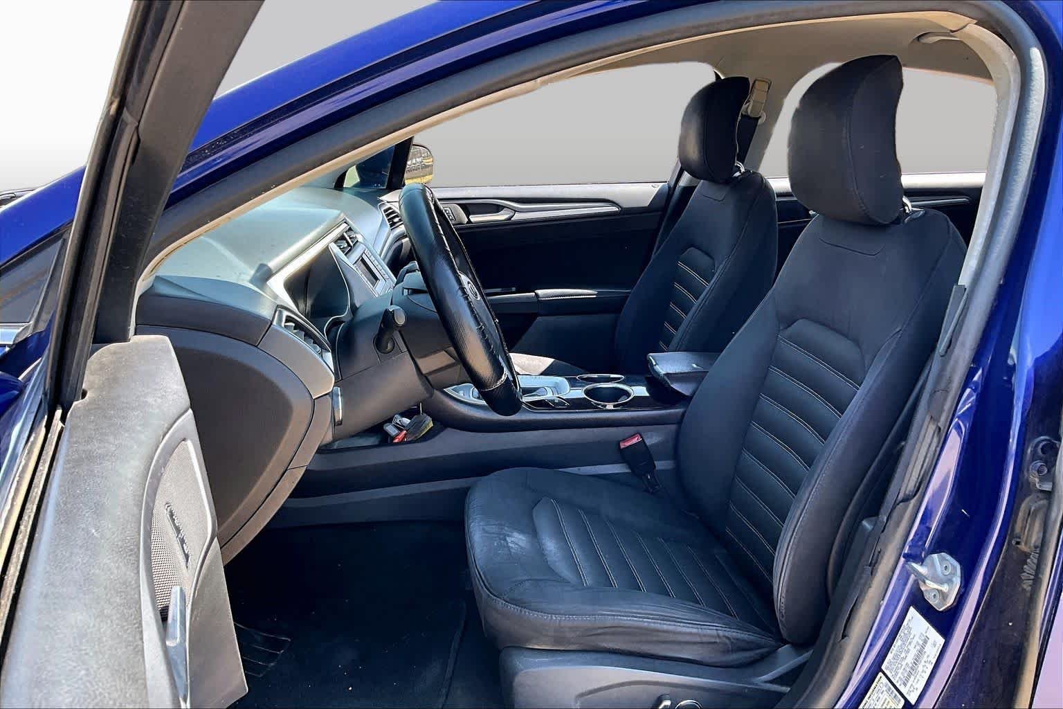 Pre-Owned 2014 Ford Fusion SE