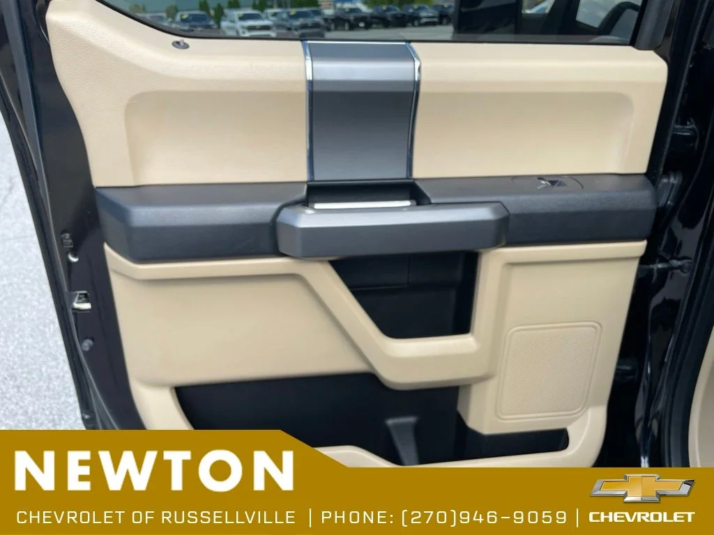 Used 2018 Shadow Black Ford XLT image 33