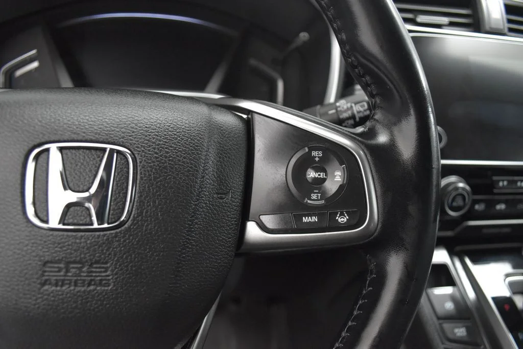 Used 2018 White Honda Touring image 14