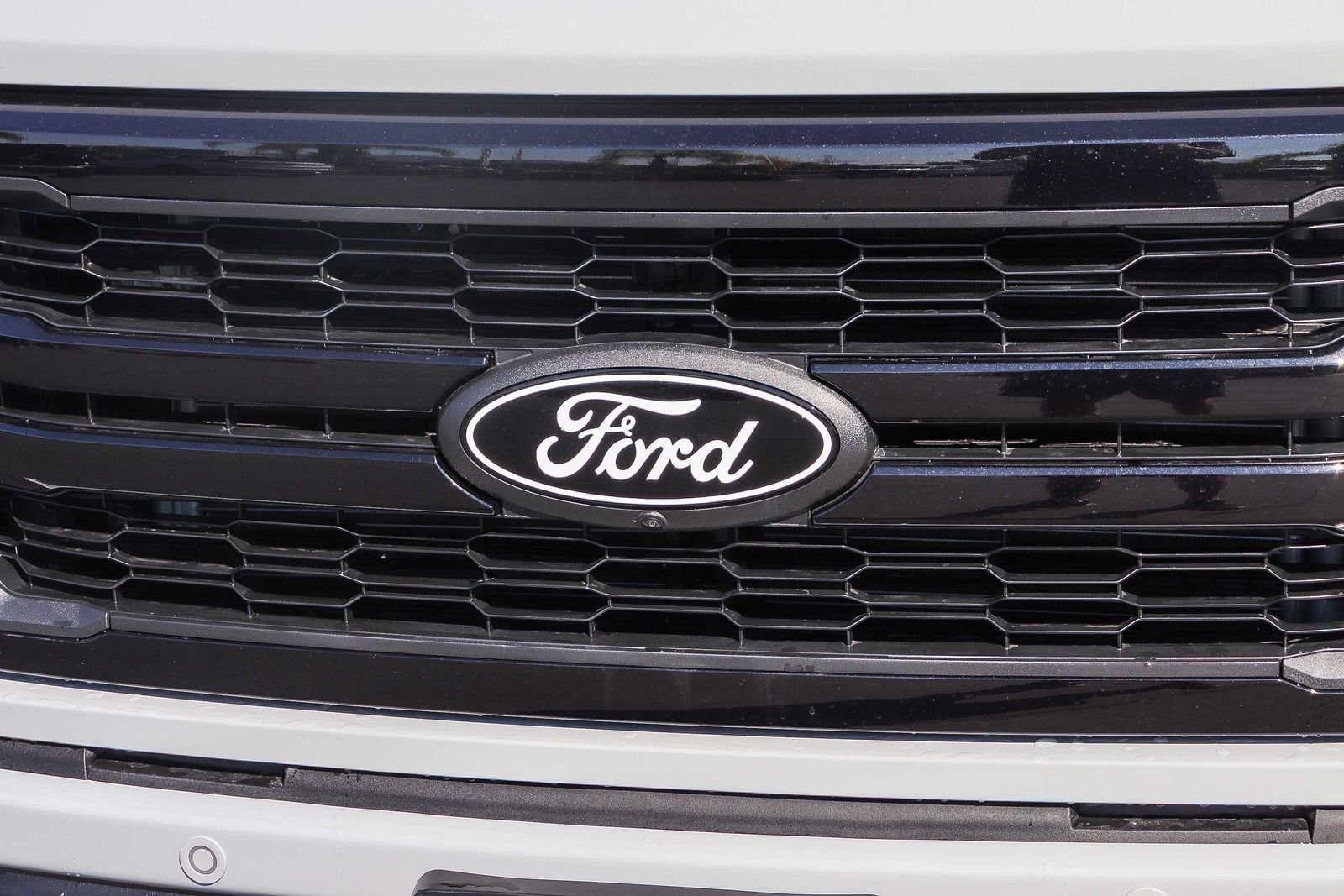 New 2026 Avalanche Ford Lariat® image 11