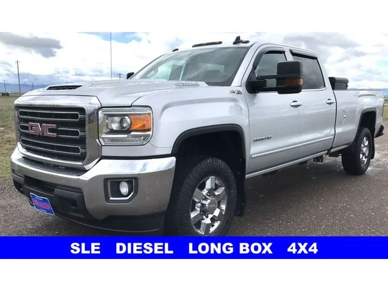 Used 2017 Quicksilver Metallic GMC SLE image 4