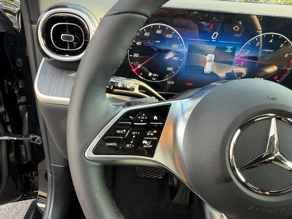 New 2027 Black Mercedes-Benz GLC 300 image 69