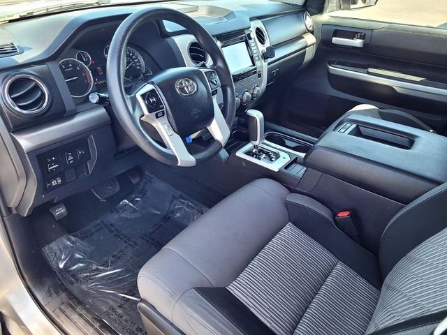 Used 2017  Toyota  image 10