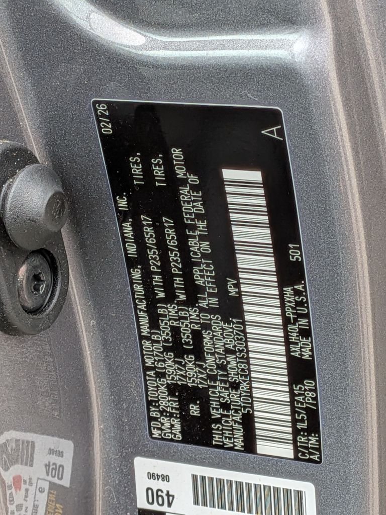 Used 2026  Toyota XLE image 38