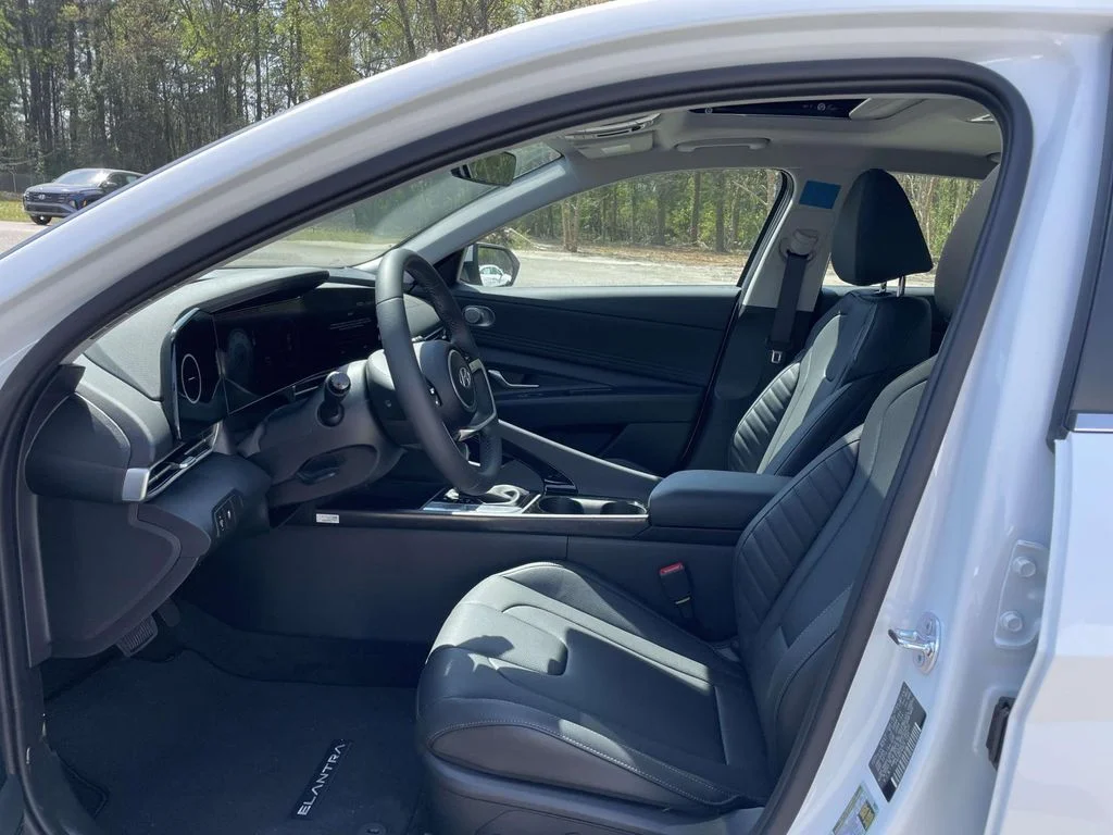 New 2026 White Hyundai Limited image 17